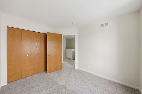 Tiny photo for 887 Emerald Drive, Pingree Grove, IL 60140 (MLS # 12534117)