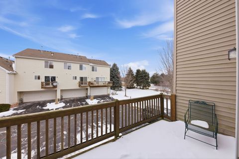 Tiny photo for 887 Emerald Drive, Pingree Grove, IL 60140 (MLS # 12534117)