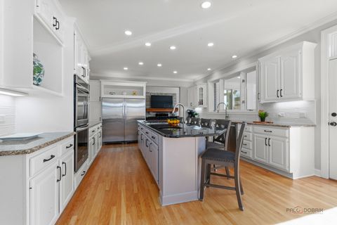 Tiny photo for 13 Kensington Drive, North Barrington, IL 60010 (MLS # 12643519)
