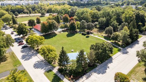 Tiny photo for 28w556 Forestview Avenue, Warrenville, IL 60555 (MLS # 12481737)