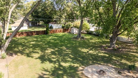 Tiny photo for 28w556 Forestview Avenue, Warrenville, IL 60555 (MLS # 12481737)