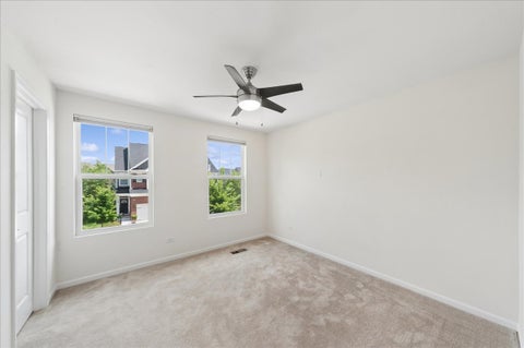 Tiny photo for 162 Waverly Court, Bloomingdale, IL 60108 (MLS # 12753931)