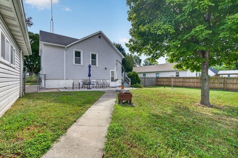 Tiny photo for 40 S Marguerite Street, Coal City, IL 60416 (MLS # 12754775)
