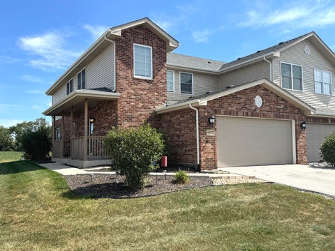 Photo of 997 Regent Drive, Matteson, IL 60443 (MLS # 12763885)