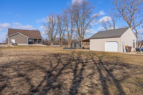 Tiny photo for 1651 N 2800 East Road, Leroy, IL 61752 (MLS # 12574413)