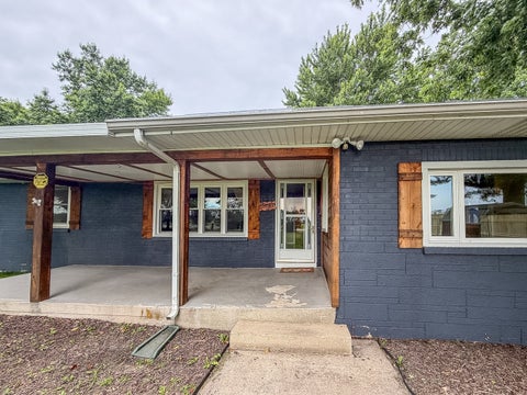 Tiny photo for 5155 Lake Road, Mattoon, IL 61938 (MLS # 12678380)