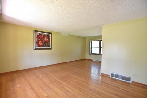 Tiny photo for 21W620 Park Avenue, Lombard, IL 60148 (MLS # 12650379)
