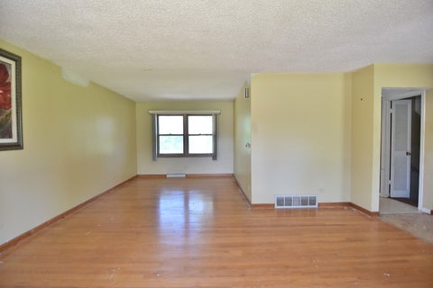 Tiny photo for 21W620 Park Avenue, Lombard, IL 60148 (MLS # 12650379)