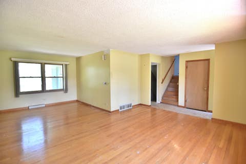 Tiny photo for 21W620 Park Avenue, Lombard, IL 60148 (MLS # 12650379)