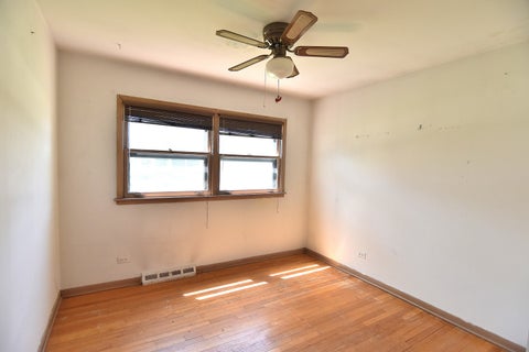 Tiny photo for 21W620 Park Avenue, Lombard, IL 60148 (MLS # 12650379)