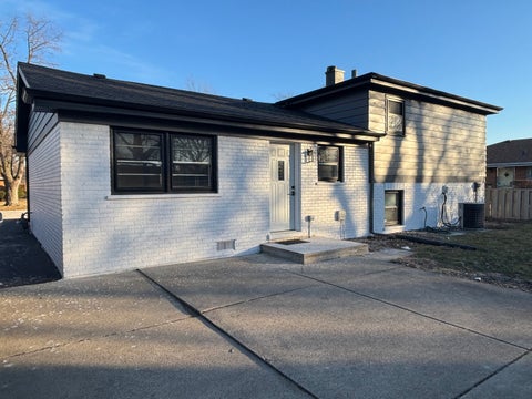 Tiny photo for 15848 Wabash Avenue, South Holland, IL 60473 (MLS # 12744092)