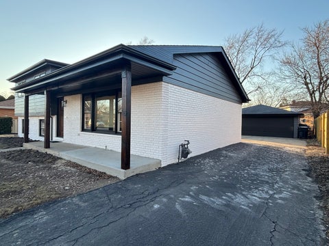 Tiny photo for 15848 Wabash Avenue, South Holland, IL 60473 (MLS # 12744092)
