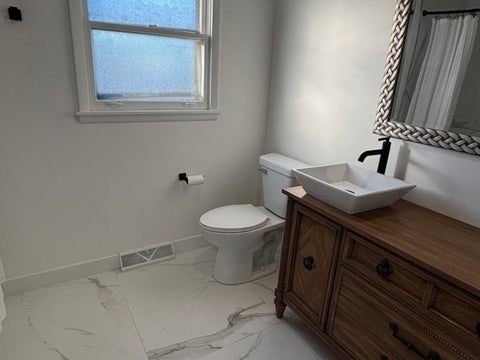 Tiny photo for 15848 Wabash Avenue, South Holland, IL 60473 (MLS # 12744092)