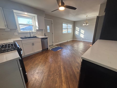 Tiny photo for 15848 Wabash Avenue, South Holland, IL 60473 (MLS # 12744092)