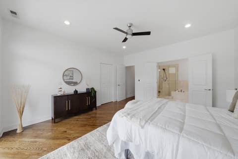 Tiny photo for 6613 S KIMBARK Avenue #2, Chicago, IL 60637 (MLS # 12730787)