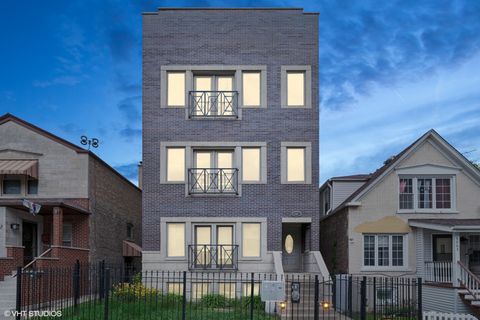 6065 N Ridge Avenue 3 Chicago IL 60660