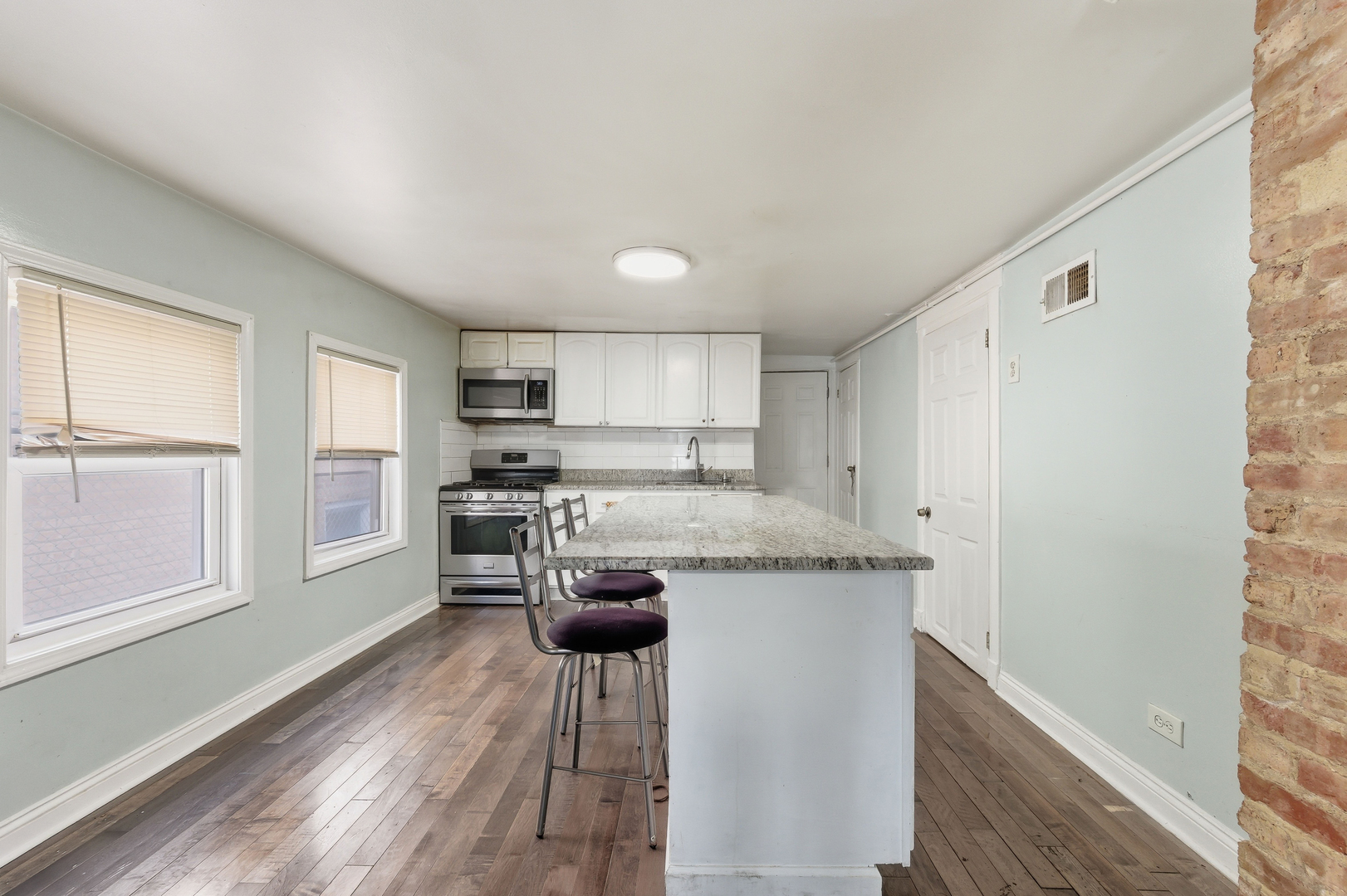 4026 N Kimball Avenue