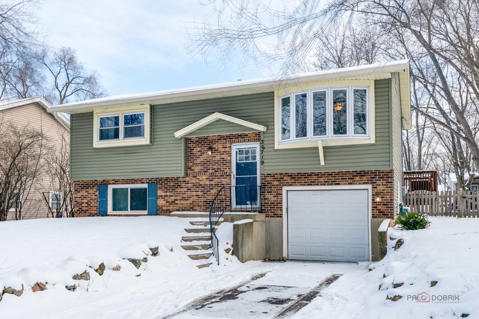 36719 N Lawrence Drive