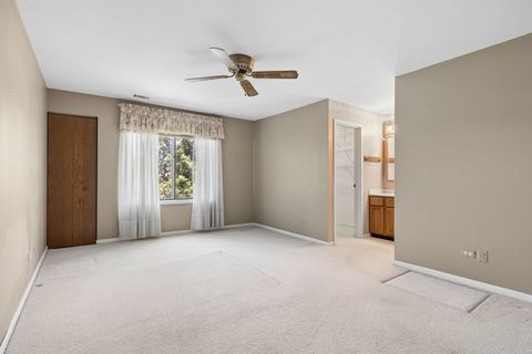 Tiny photo for 7510 Farmingdale Drive #304, Darien, IL 60561 (MLS # 12657303)