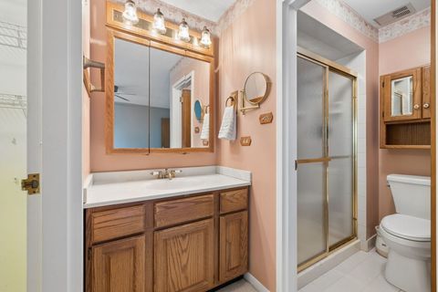 Tiny photo for 7510 Farmingdale Drive #304, Darien, IL 60561 (MLS # 12657303)