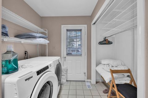 Tiny photo for 8 Heaton Court, Sugar Grove, IL 60554 (MLS # 12598226)