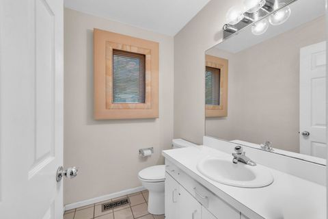 Tiny photo for 8 Heaton Court, Sugar Grove, IL 60554 (MLS # 12598226)