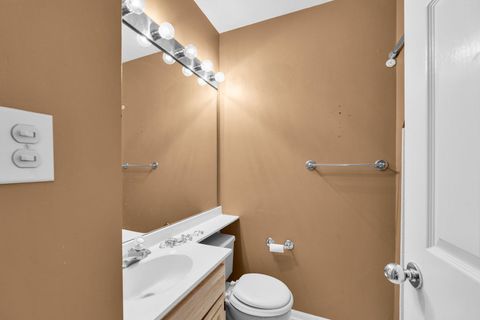 Tiny photo for 8 Heaton Court, Sugar Grove, IL 60554 (MLS # 12598226)