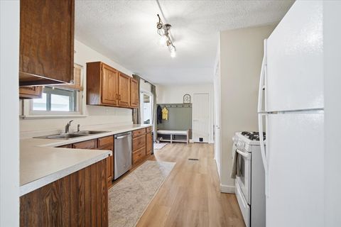 Tiny photo for 208 E Lincoln Street, Normal, IL 61761 (MLS # 12621399)