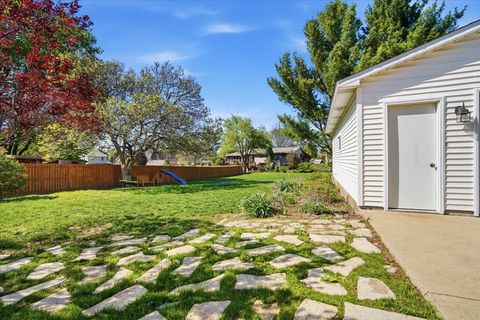 Tiny photo for 208 E Lincoln Street, Normal, IL 61761 (MLS # 12621399)