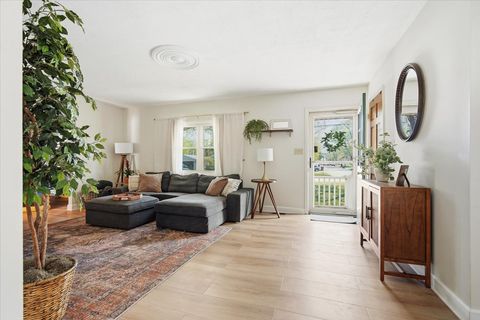 Tiny photo for 208 E Lincoln Street, Normal, IL 61761 (MLS # 12621399)