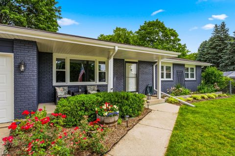 Tiny photo for 1978 N Fork Circle, Elgin, IL 60123 (MLS # 12697610)