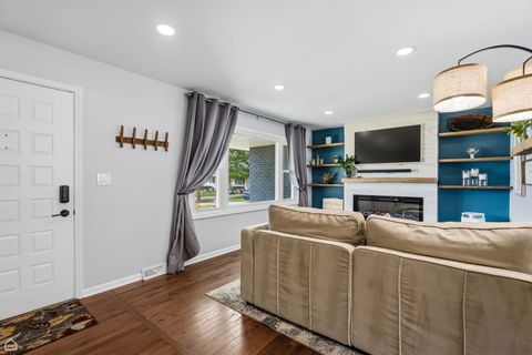 Tiny photo for 1978 N Fork Circle, Elgin, IL 60123 (MLS # 12697610)