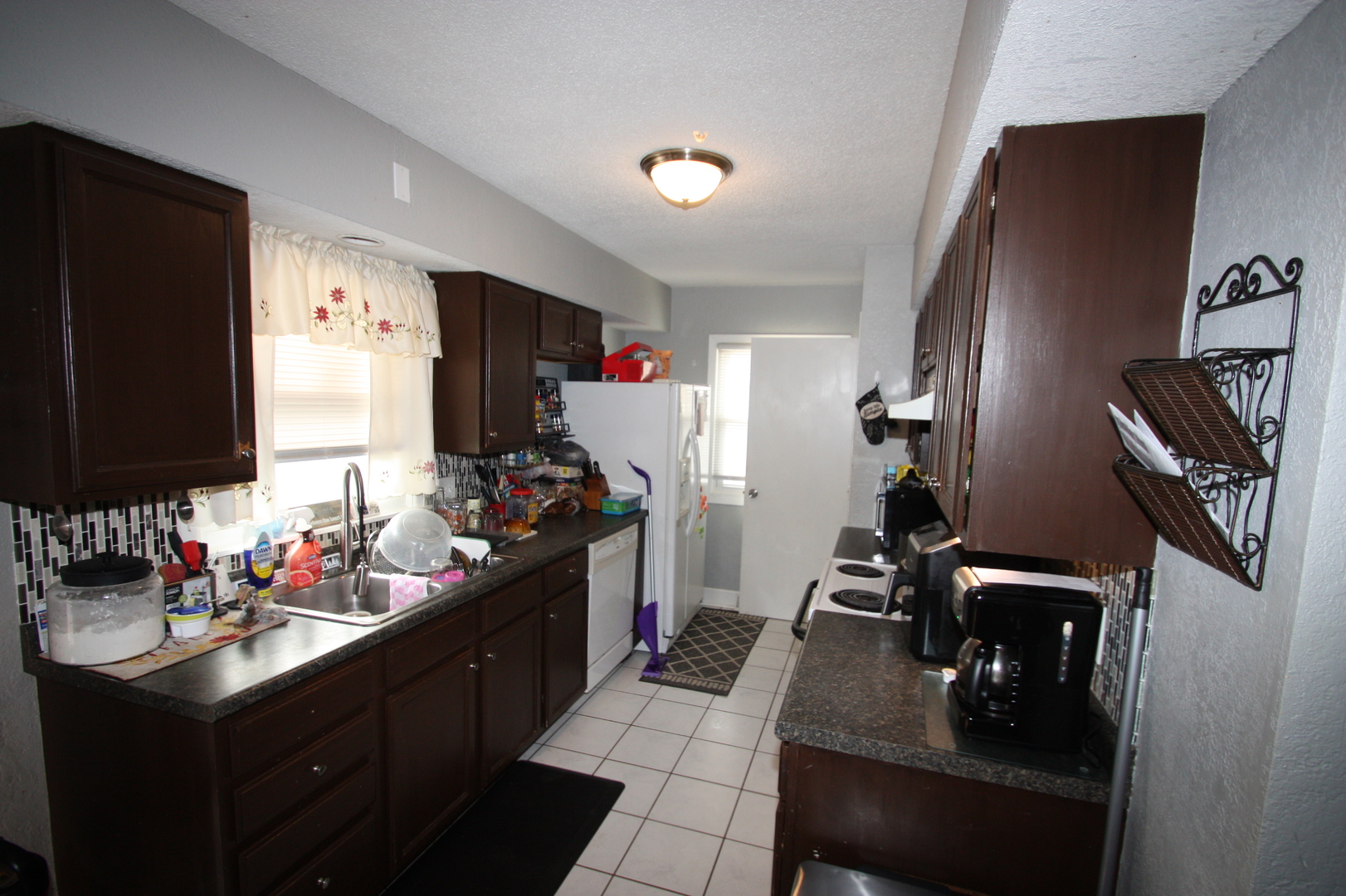 2607 Crestview Drive