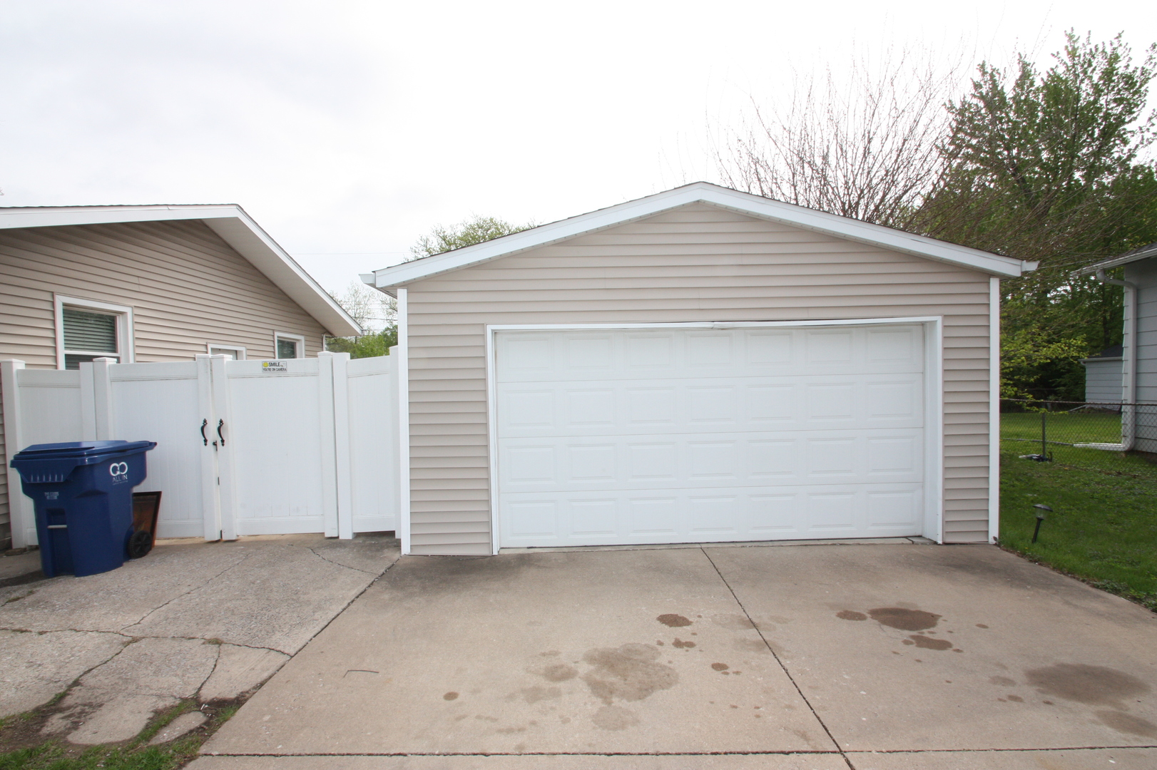 2607 Crestview Drive