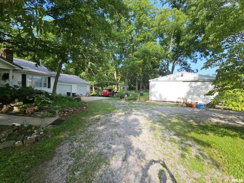 Tiny photo for 9758 E Richview Road, Mt Vernon, IL 62864 (MLS # 12629127)