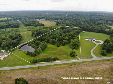 Tiny photo for 9758 E Richview Road, Mt Vernon, IL 62864 (MLS # 12629127)