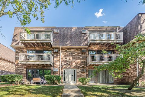 Tiny photo for 229 W Court Of Shorewood #3B, Vernon Hills, IL 60061 (MLS # 12489944)