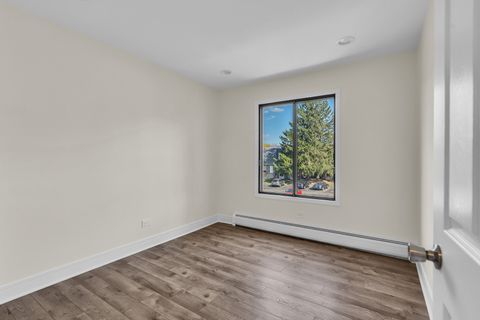 Tiny photo for 229 W Court Of Shorewood #3B, Vernon Hills, IL 60061 (MLS # 12489944)