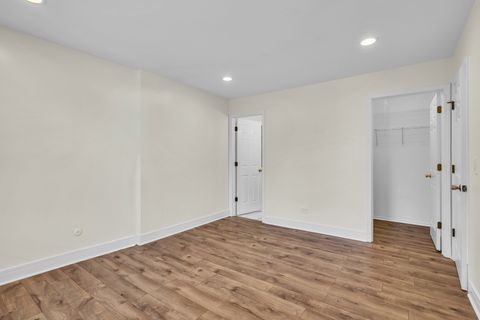 Tiny photo for 229 W Court Of Shorewood #3B, Vernon Hills, IL 60061 (MLS # 12489944)