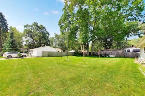 Tiny photo for 18559 W Karen Lane, Gurnee, IL 60031 (MLS # 12736358)