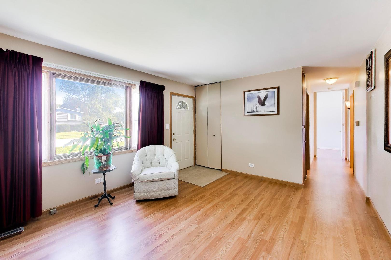 18559 W Karen Lane