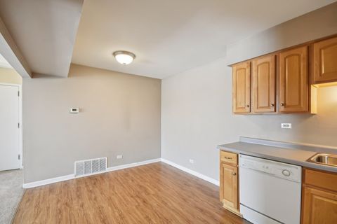 Tiny photo for 725 LIMERICK Lane #2B, Schaumburg, IL 60193 (MLS # 12590708)