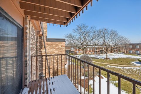 Tiny photo for 725 LIMERICK Lane #2B, Schaumburg, IL 60193 (MLS # 12590708)