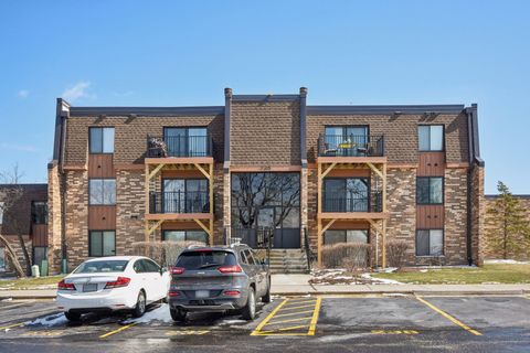 Photo of 725 LIMERICK Lane #2B, Schaumburg, IL 60193 (MLS # 12590708)