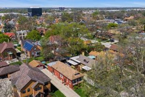 Tiny photo for 9818 S Leavitt Street, Chicago, IL 60643 (MLS # 12614080)