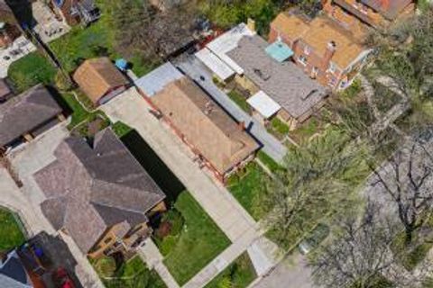 Tiny photo for 9818 S Leavitt Street, Chicago, IL 60643 (MLS # 12614080)