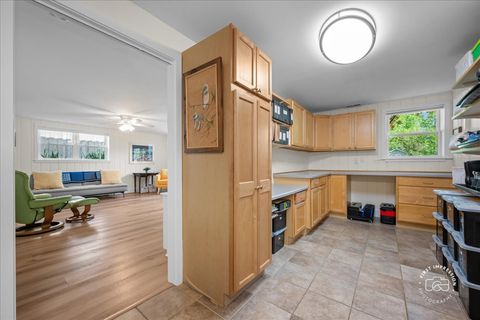 Tiny photo for 1419 E Forest Avenue, Wheaton, IL 60187 (MLS # 12654101)