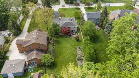 Tiny photo for 1419 E Forest Avenue, Wheaton, IL 60187 (MLS # 12654101)