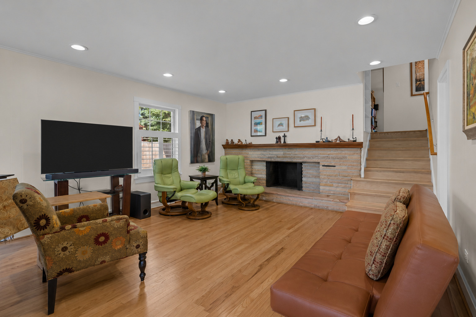 1419 E Forest Avenue