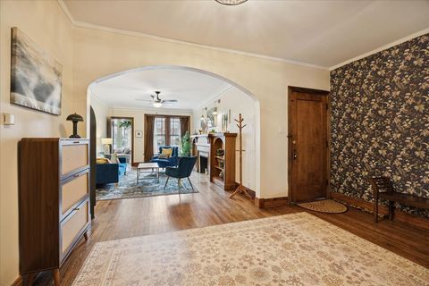 Tiny photo for 38 Washington Boulevard #1, Oak Park, IL 60302 (MLS # 12563271)